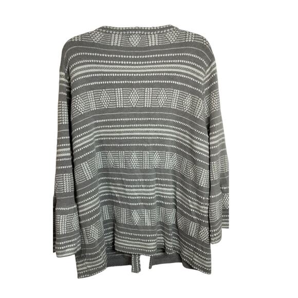 4362)Skies Are Blue Open Front Gray White Textured Bell Sleeves Cardigan Plus 2X - Picture 4 of 9